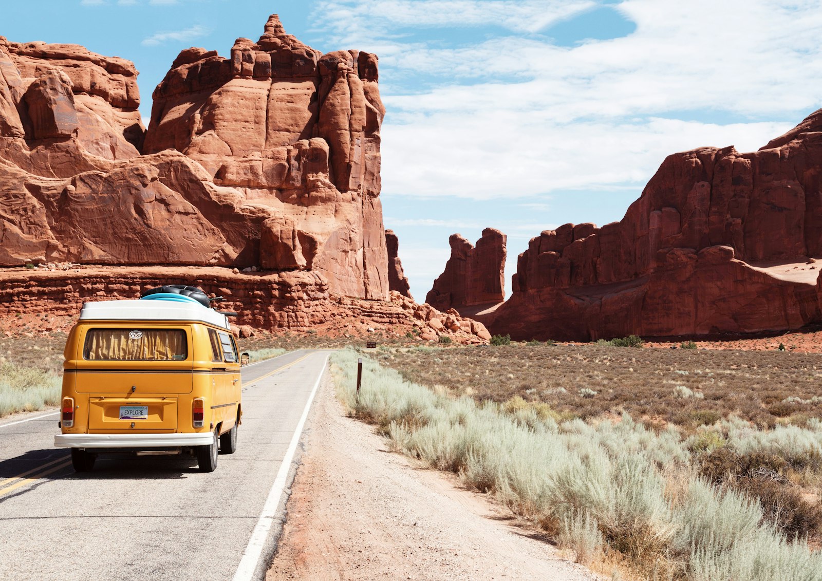 Why a Digital Travel Guide Beats a Paper Guidebook in 2026